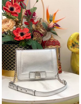 (LIKE NEW) SALVATORE FERRAGAMO VARA RIBBON NEW BIANCO SHOULDER BAG