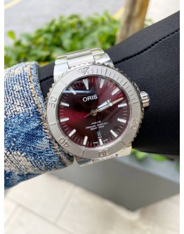 (LIKE NEW) 2024 ORIS AQUIS DATE RELIEF REF. 01 733 7730 4158 CHERRY RED SUNBURST DIAL 43.5MM AUTOMATIC WATCH -FULL SET- 