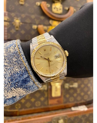 (PRE-OWNED) ROLEX DATEJUST 36 HALF 18K 750 YELLOW GOLD REF. 16233 CHAMPAGNE GOLD DIAL 36MM AUTOMATIC WATCH