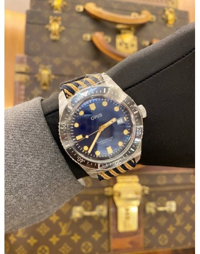 (BRAND NEW) 2024 ORIS DIVERS SIXTY FIVE REF 01 733 7720 4035 BLUE DIAL 42MM AUTOMATIC WATCH -FULL SET-