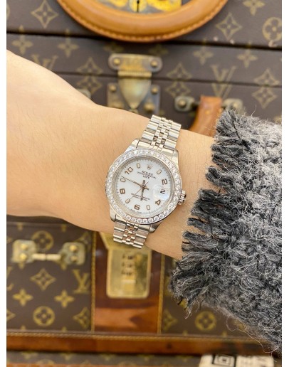 2003 ROLEX OYSTER PERPETUAL DATE DIAMOND BEZEL REF 69174 WHITE DIAL 26MM AUTOMATIC WATCH