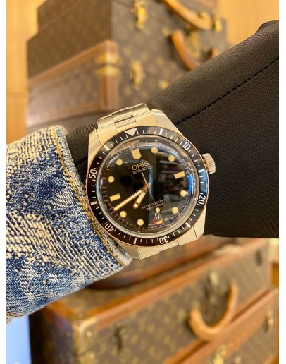 (LIKE NEW) 2019 ORIS DIVERS SIXTY-FIVE REF. 01 733 7707 4354 BLACK DIAL 40MM AUTOMATIC WATCH -FULL SET-