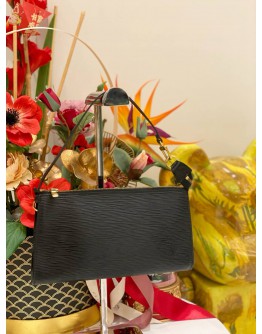 LOUIS VUITTON POCHETTE EPI LEATHER BAG