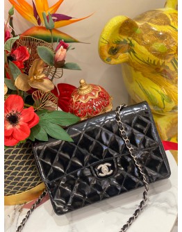 CHANEL VINTAGE SIGNLE FLAP BLACK PATENT SILVER HARDWARE CHAIN SHOULDER BAG