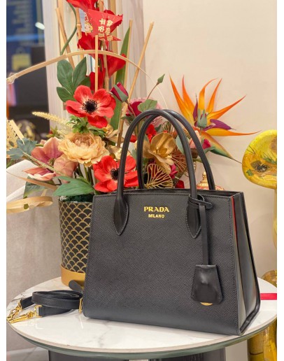 (LIKE NEW) PRADA BLACK SAFFIANO LEATHER SHOULDER BAG WITH STRAP