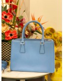 (UNUSED) PRADA MEDIUM GALLERIA DOUBLE ZIP TOTE HANDLE BAG WITH ADJUSTABLE LEATHER STRAP