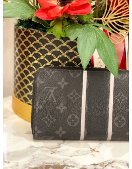 (LIKE NEW) LOUIS VUITTON MONOGRAM ECLIPSE FRAGMENT ZIPPY ORGANIZER WALLET