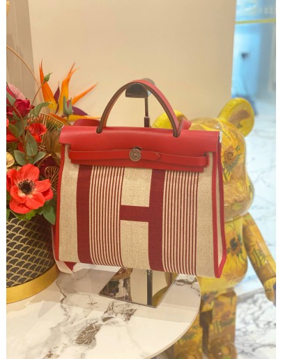 (LIKE NEW) 2019 HERMES TOILE AND VACHE HUNTER H VIBRATION HERBAG 31 