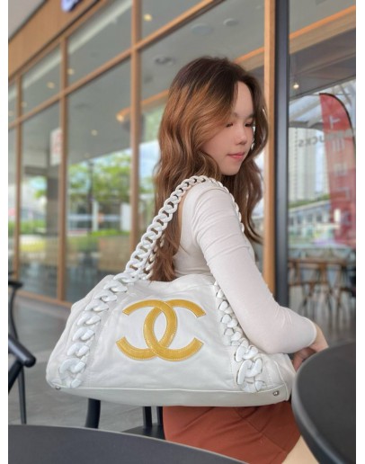 CHANEL MODERN CHAIN RHODOID EAST WEST CALFSKIN LEATHER TOTE BAG