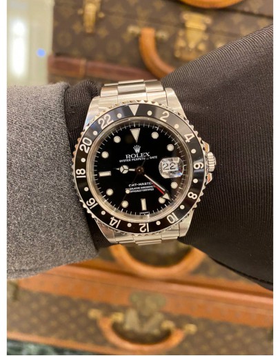 ROLEX GMT-MASTER REF 16700 BLACK DIAL 40MM AUTOMATIC WATCH
