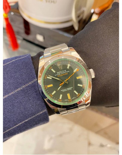 (LIKE NEW) 2015 ROLEX MILGAUSS REF 116400GV GREEN FLASH BLACK DIAL 40MM AUTOMATIC WATCH -FULL SET-