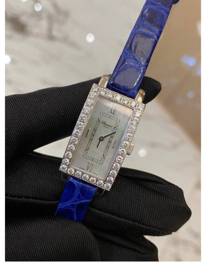 CHOPARD YOUR HOUR MOTHER OF PEARL 18K 750 WHITE GOLD 34 DIAMONDS 31MM QUARTZ YEAR 2013 WATCH FULL SET