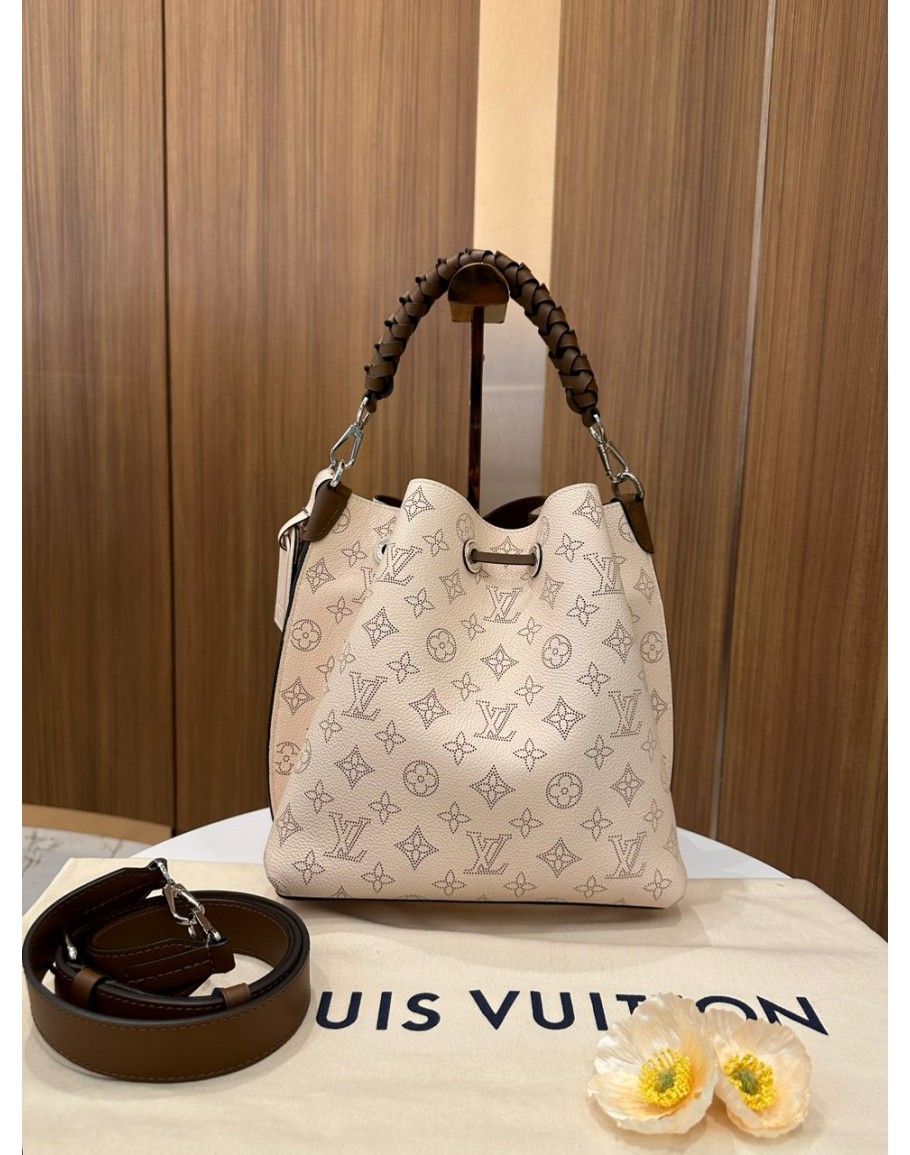 Louis Vuitton Mahina Muria Creme