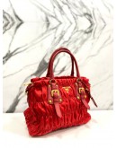 PRADA GAUFRE TOTE TOP HANDLE BAG WITH STRAP IN RED TESSUTO