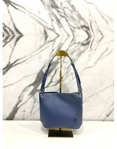 LOUIS VUTTON MYRTILLE BLUE EPI LEATHER MANDARA PM BAG