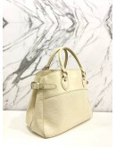 LOUIS VUITTON VINTAGE MEDIUM PASSY WHITE LEATHER BAG