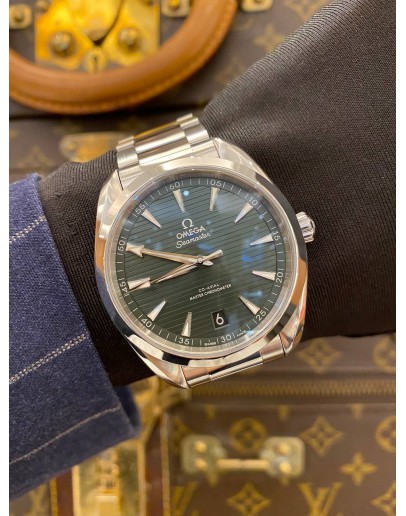 (UNUSED) 2021 OMEGA SEAMASTER AQUA TERRA 150M CO-AXIAL MASTER CHRONOMETER REF 220.10.41.21.10.001 GREEN DIAL 41MM AUTOMATIC WATCH FULL SET