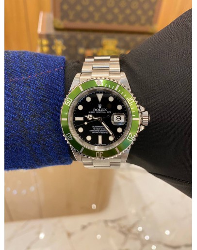 (NEW YEAR SALE) ROLEX SUBMARINER DATE REF 16610LV GREEN RING BEZEL 40MM AUTOMATIC YEAR 2007 (WARRANTY UNTIL 2026)FULL SET-